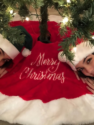 Imagine Unwrapping The Merrell Twins For Christmas ðŸ¤¤