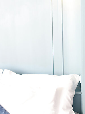 She Is Almost To Sexy (x-post /r/nsfw_uncensored )